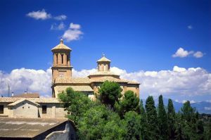 Die Kirche von San Lorenzo. Barbuñales