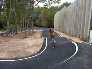 Pump track. Pozán de Vero