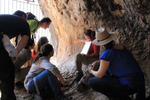 Ruta al Abrigo de Arpán, Colungo