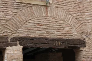 Protección de la casa. Alquézar